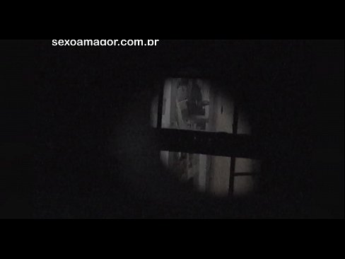 ❤️ Blondie vin an kasèt yon voyeur nan katye kache dèyè brik kre ️ Videyo pònografi nan ht.passionfeverspot.ru ❤